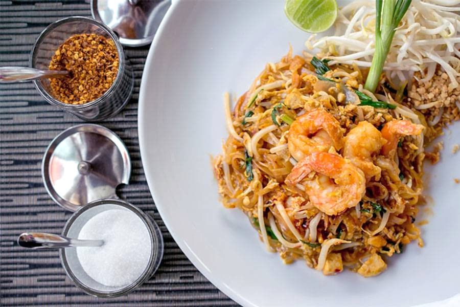 Even Michelin guide can no longer deny that streetfood has long become a worthy adversary of haute cuisine and feels confident...